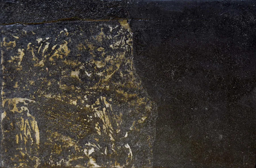 Superficie nera, 1991 — Tecnica mista su tela, 20 x 30 cm